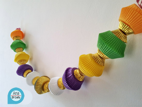 Baking cup Garland